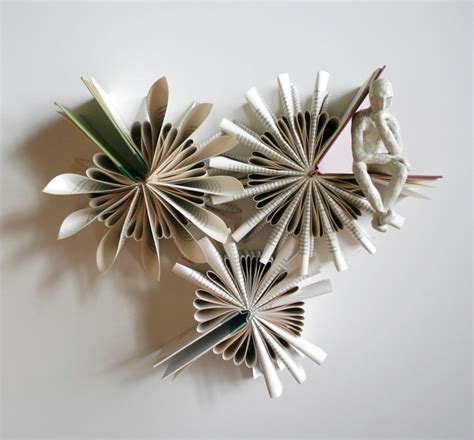 Серия книжных скульптур "Мыслитель"