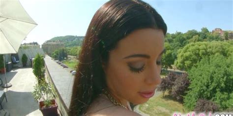 Givemepink Hottie Teases Her Pussy With Vibrator April Blue Tnaflix