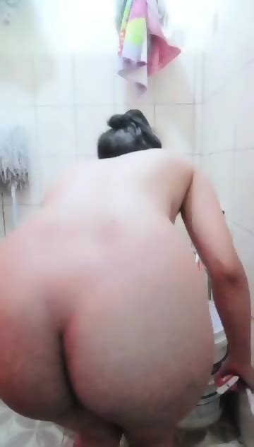 Amateur Babe Webcam Shower