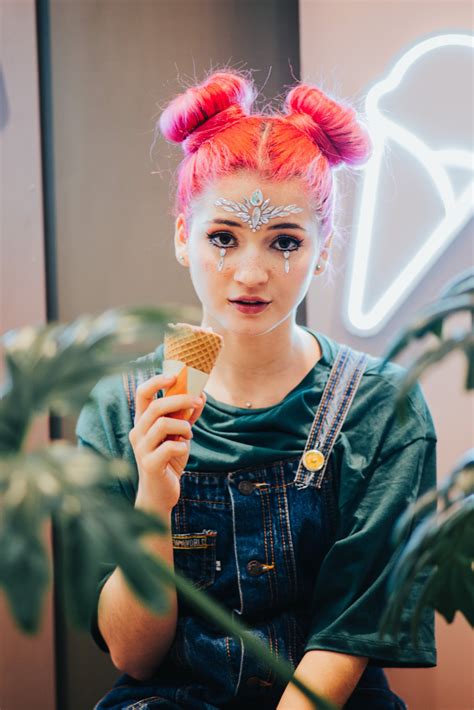 Emma Fiore 🔞 🇦🇷 on Twitter: "Tomamos heladito? 😏 https://t.co