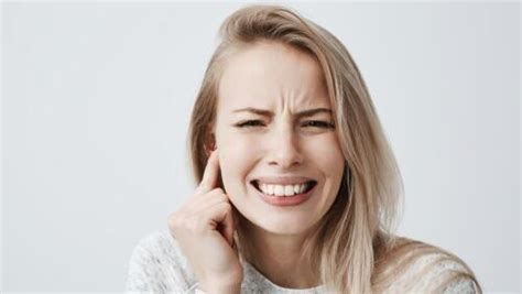 Наконец выяснилась причина звона в ушах. Когда появится лекарство?