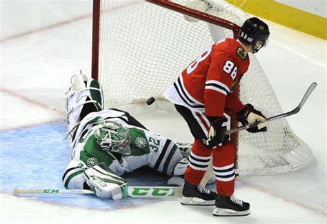 Hossas Ot Goal Lifts Blackhawks Past Stars 4 3