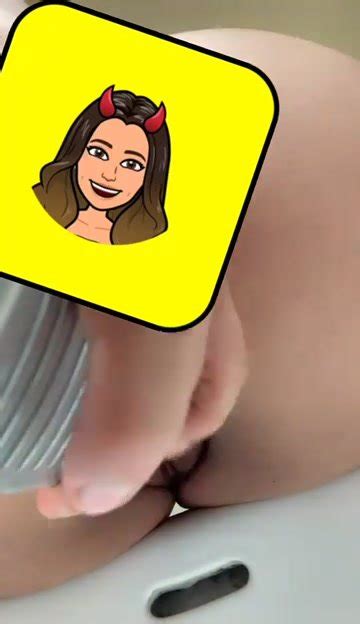 Crazy Horny Playing With My Hairbrush ThisVid