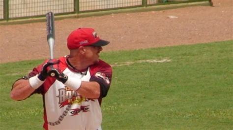 Ryan Robbins tribute page - www.softballcenter.comwww.softballcenter.com