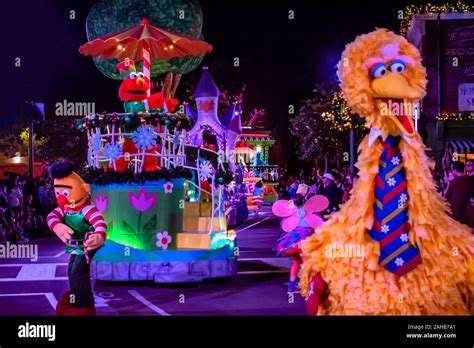 Orlando Florida December 21 2019 Big Bird And Bert Sesame Street Christmas Parade At