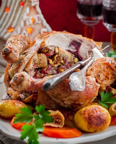 Pularda Rellena De Higos Y Pistachos Al Horno Receta Navide A