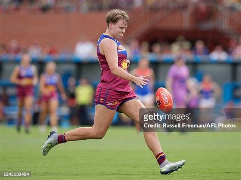 Dakota Davidson Of The Lions Kicks The Ball During The 2022 Aflw News Photo Getty Images