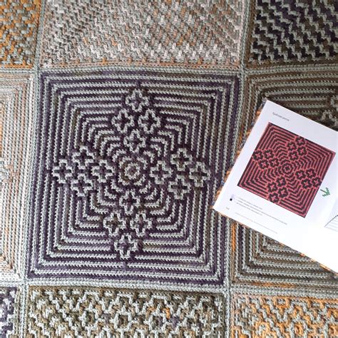 Ализе Буркум в мозаичных квадратах и о пледе, который вяжу | Minute ...