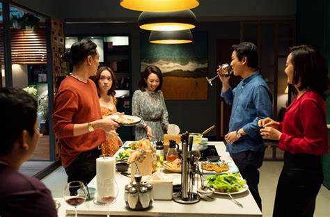 Hot girl ngực khủng sở hữu toàn phim bạc tỷ Tương lai sẽ quyền lực như Ngô Thanh Vân