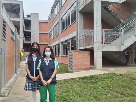 Carlos Lleras Entregaron El Noveno Colegio Qhubo