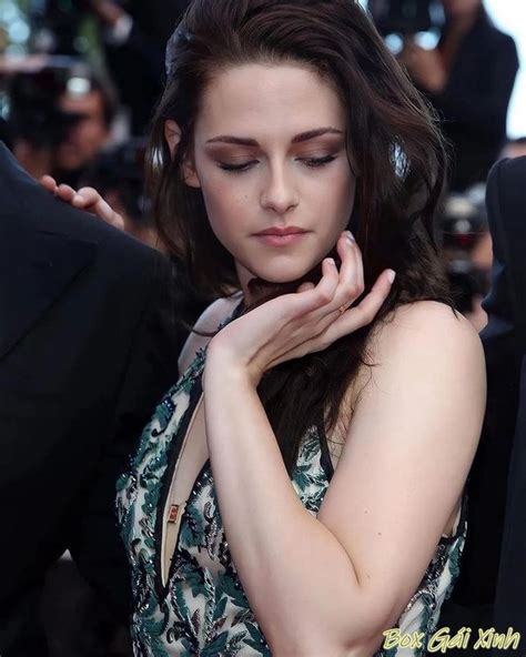 Ảnh Kristen Stewart nude sexy mới nhất