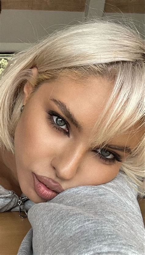 Пин от пользователя Nina на доске blonde Виды макияжа Плетеные