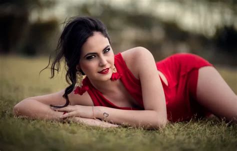 Wallpaper look girl earrings brunette in red bokeh for mobile and desktop section девушки