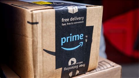 Amazon Announces Change to Holiday Deliveries - Men's Journal