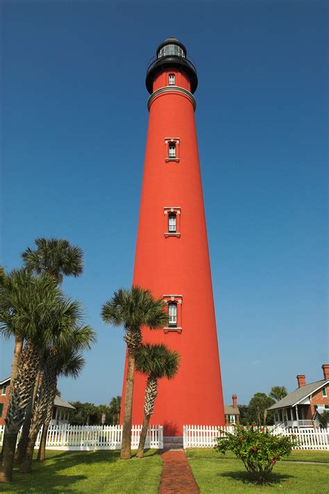 Prettiest Lighthouses In The United States The 10 Most Beautiful