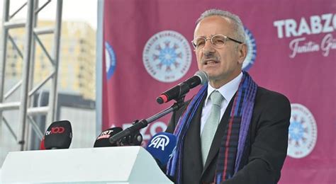 Trabzon Hafif Rayl Sistem Projesini Hayata Ge Irecek Protokol De