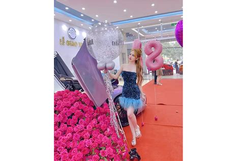 Hot Girl X H N Dubai T U Lamborghini Aventador Mui Tr N Gi T