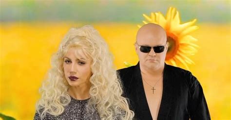 Леся Нікітюк записала кавер на хіт гурту Фантом 2 заради донатів на ...