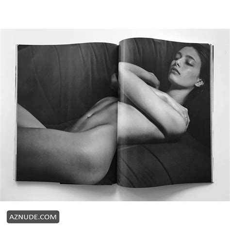 Alexandra Agoston Nude Seductive Body Pictures AZNude