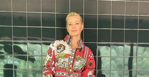 Letnia Ma Gorzata Ko Uchowska W Bikini Pluska Si W Wodzie Fani Figura Nastolatki Tylko