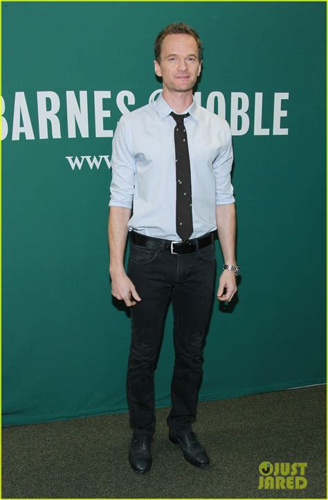 Neil Patrick Harris Knew He Was Gay When Burt Reynolds Kissed Him Photo 3218926 Neil Patrick