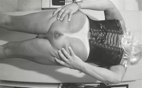 CD Tranny Selena Spreds Her Big Ass Shemale Bareback Porn Feat