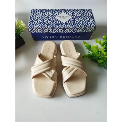 Jual YONGKI KOMALADI SANDAL PLATFORM MODEL SILANG KODE X Shopee Indonesia