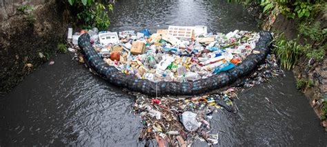 addressing  plastic pollution crisis   philippines  momentum