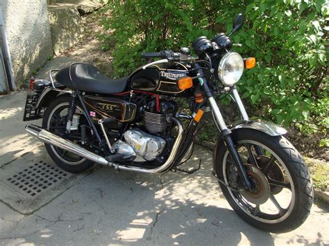 Motorrad Triumph Tss 750 Bike - Kostenloses Foto auf Pixabay