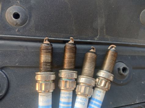 Замена свечей зажигания Bosch на БМВ ф 20, n 13 — BMW 1 series (F20), 1 ...