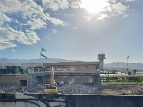 Aeroporto Di Reggio Calabria Iniziano I Lavori Cannizzaro Esulta