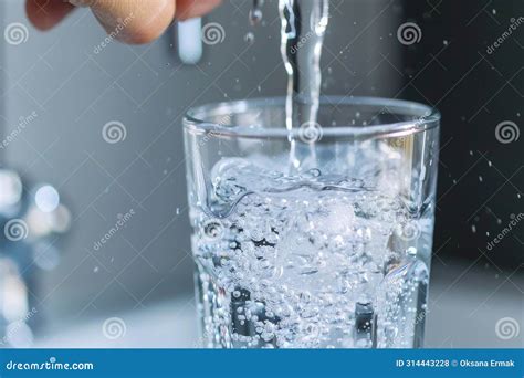 Water Glass in Hand, Filling Glass with Tap Water from Faucet Closeup ...