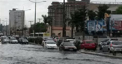 G1 Chuva Alaga Ruas E Complica Trânsito Em Natal Notícias Em Rio