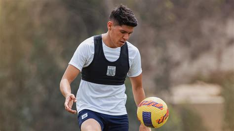 Alianza Lima Jesús Castillo Reveló Charla Con Guillermo Salas Y El