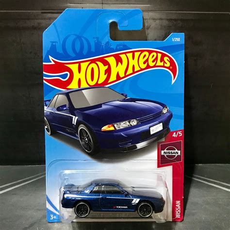 Jual Hot Wheels Nissan Skyline Gt R Bnr Yokohama Blue R Nissan Series Shopee Indonesia