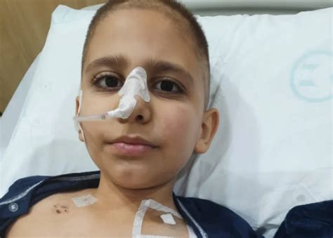 Menino de 9 anos precisa de R 2 milhões para luta contra o câncer