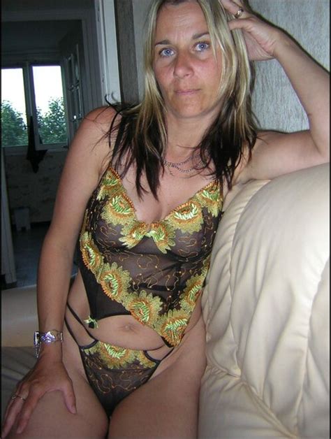 Hot Milf Mature Blonde Lingerie Amateur Nude Photos5875 23712 1600x1200 Porn Pic