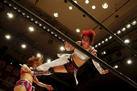 The Rough And Tumble Of Japans Women Wrestlers