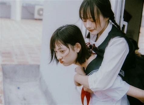 Bộ ảnh đốn tim dân mạng của đôi bạn thân đều là hot girl ở Hà Nội Báo Giáo dục và Thời đại