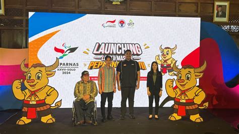 Foto Kebo Bule Kiai Slamet Jadi Maskot Peparnas 2024 Solo