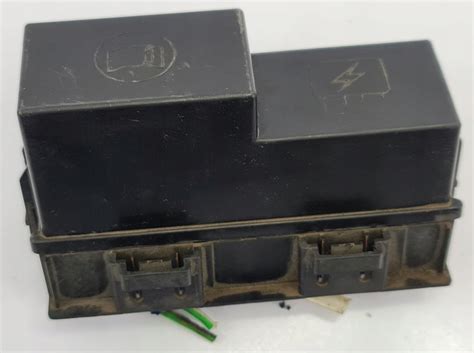 Skrzynka bezpieczników Ford OE 2C1T-14N003-DA - porównaj ceny - Allegro.pl