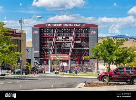 Wahsington Grizzly Stadium Hi Res Stock Photography And Images Alamy