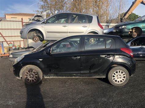 Puerta delantera izquierda HYUNDAI I 20 1 PHASE 1 Gasolina ocasión Opisto