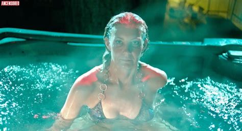 Naked Faith Hill In Dixieland