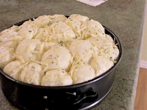 Double The Deliciousness Cheesy Garlic Pull Apart Bread