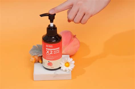 C G Hot Trong Chai Dung D Ch V Sinh M Giang C M N Ang S N T C C Y Hoa L