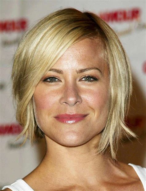 Short Blonde Hairstyle Wallpics Net Wallpapers Photos Pictures Backgrounds
