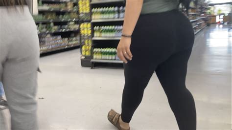 Two Fat Ass Latina Milfs Oc Spandex Leggings Yoga Pants Forum