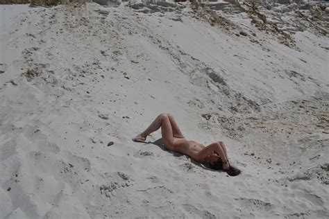 Naked On White Sand Pics Xhamster
