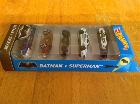 Set De Hot Wheels Pelicula Batman Vs Superman Paquete Hw En Mercado Libre